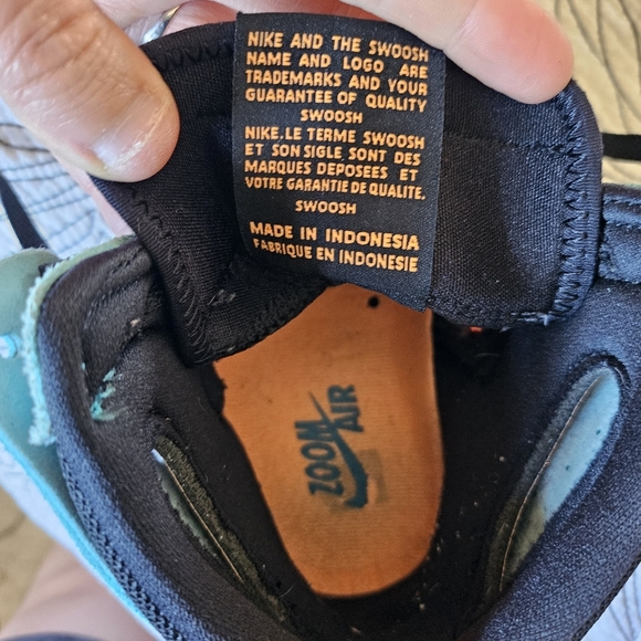 VGUC Nike Jordan 1 High Zoom Air CMFT Bleached Aqua Teal Orange Black 9 - Picture 16 of 16
